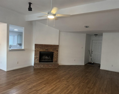 2007 Cologne Drive - Photo Thumbnail 11