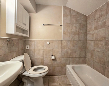 2223 Viewtop Lane - Photo Thumbnail 8
