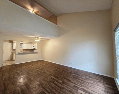 2223 Viewtop Lane - Photo Thumbnail 1