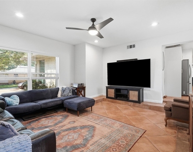 1430 S Montreal Avenue - Photo Thumbnail 23