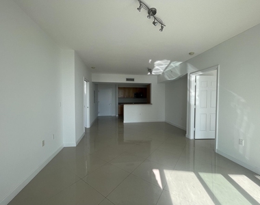 1755 E Hallandale Beach Boulevard - Photo Thumbnail 23