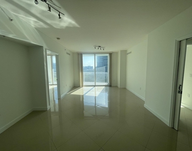 1755 E Hallandale Beach Boulevard - Photo Thumbnail 6