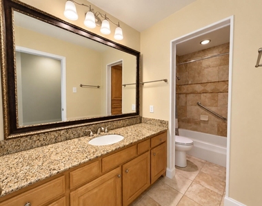 15531 Mosscove Circle - Photo Thumbnail 36