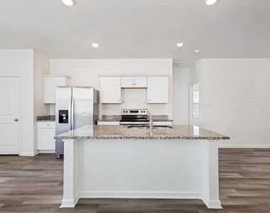 421 Covington Cove - Photo Thumbnail 9