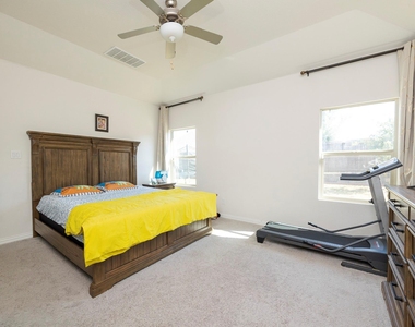 495 Fox Ridge Drive - Photo Thumbnail 18