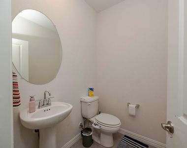 495 Fox Ridge Drive - Photo Thumbnail 16