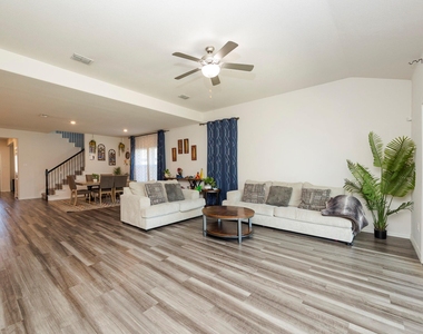 495 Fox Ridge Drive - Photo Thumbnail 13