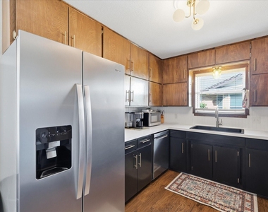 217 E Louella Drive - Photo Thumbnail 13