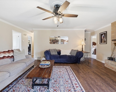 217 E Louella Drive - Photo Thumbnail 10