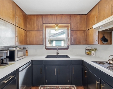 217 E Louella Drive - Photo Thumbnail 12