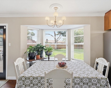 217 E Louella Drive - Photo Thumbnail 17