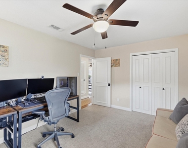 217 E Louella Drive - Photo Thumbnail 18