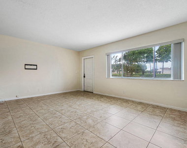 701 Ne 7th Avenue - Photo Thumbnail 3