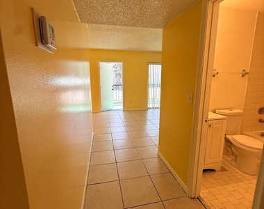 1741 3rd Avenue N - Photo Thumbnail 8