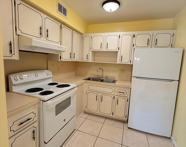 1741 3rd Avenue N - Photo Thumbnail 13