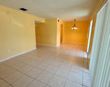 1741 3rd Avenue N - Photo Thumbnail 10