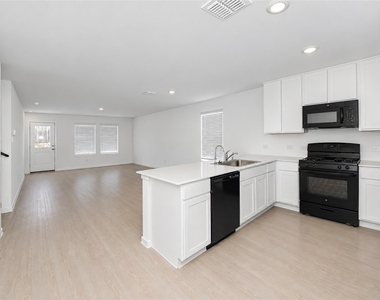 11554 Gammon Avenue - Photo Thumbnail 5