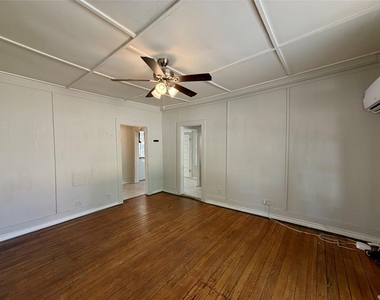 530 Schmitz Street - Photo Thumbnail 5