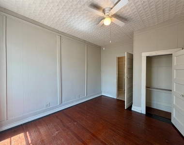 530 Schmitz Street - Photo Thumbnail 7