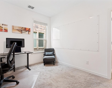 1153 Canuela Way - Photo Thumbnail 15
