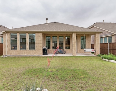 1153 Canuela Way - Photo Thumbnail 2