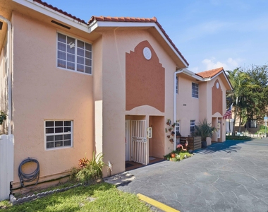 2359 W 74th Street - Photo Thumbnail 22
