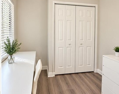 107 Half Moon Circle - Photo Thumbnail 15
