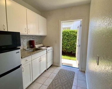 101 S Golfview Road - Photo Thumbnail 1
