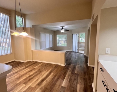 4799 Via Palm Lakes - Photo Thumbnail 11