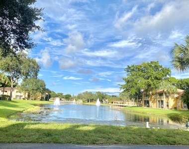 4799 Via Palm Lakes - Photo Thumbnail 3