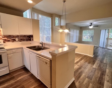 4799 Via Palm Lakes - Photo Thumbnail 8