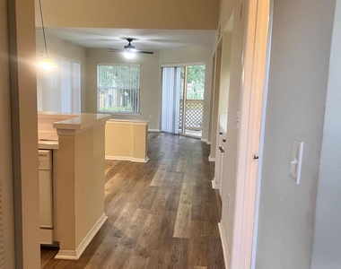 4799 Via Palm Lakes - Photo Thumbnail 7