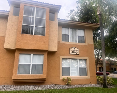 4799 Via Palm Lakes - Photo Thumbnail 17