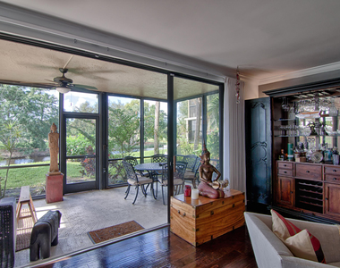 2735 Polo Island Drive - Photo Thumbnail 17