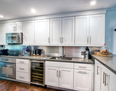 2735 Polo Island Drive - Photo Thumbnail 3