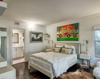 2735 Polo Island Drive - Photo Thumbnail 12