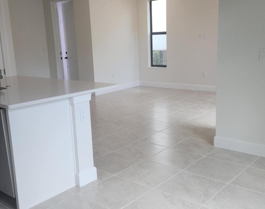 3667 Sw Magnolia Ridge Lane - Photo Thumbnail 4