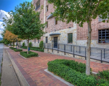 5015 Meridian Lane - Photo Thumbnail 27