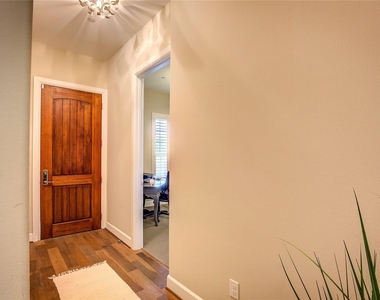 5015 Meridian Lane - Photo Thumbnail 1