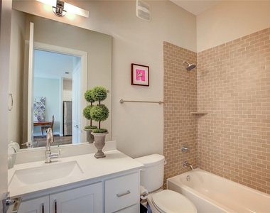 5015 Meridian Lane - Photo Thumbnail 21