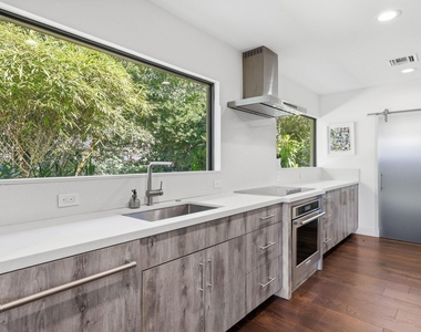 2835 Polo Island Drive - Photo Thumbnail 24