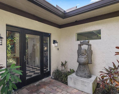 2835 Polo Island Drive - Photo Thumbnail 4