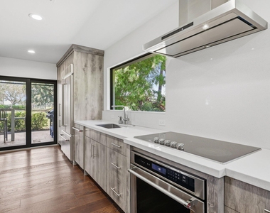 2835 Polo Island Drive - Photo Thumbnail 23