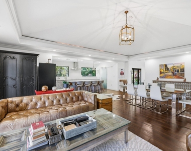 2835 Polo Island Drive - Photo Thumbnail 15