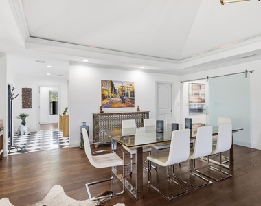 2835 Polo Island Drive - Photo Thumbnail 17