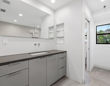 2835 Polo Island Drive - Photo Thumbnail 37