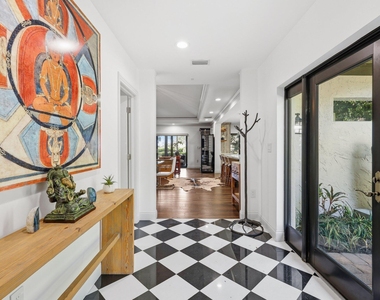 2835 Polo Island Drive - Photo Thumbnail 9
