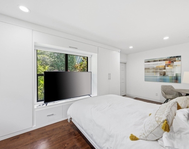 2835 Polo Island Drive - Photo Thumbnail 46