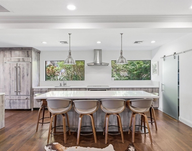 2835 Polo Island Drive - Photo Thumbnail 20