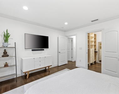 2835 Polo Island Drive - Photo Thumbnail 43